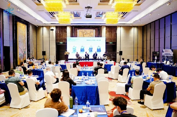 阿拉善盟客流监控系统怎么部署？小安派工一站式服务详解