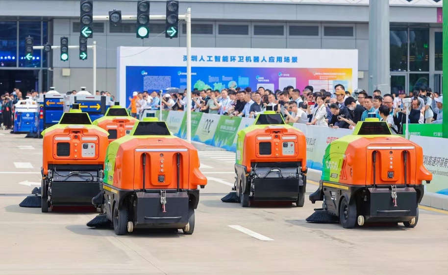 全国无人清扫机器人运维，跨场景施工经验
